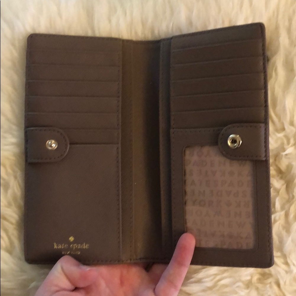 Kate Spade Wallet - Picture 4 of 4